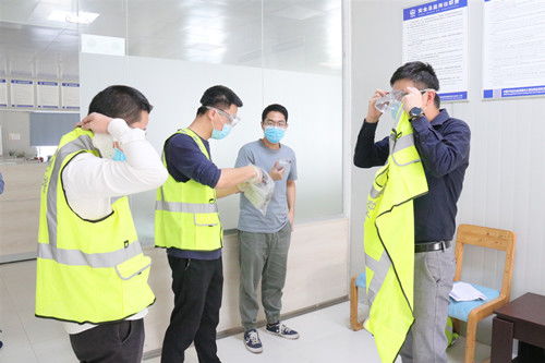 未雨绸缪，筑牢防线 七分公司孟加拉项目开展新冠疫情应急预案与医护人员防护用品专项演练